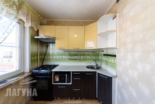 
   Продам 2-комнатную, 42.7 м², Артема ул, 19

. Фото 19.