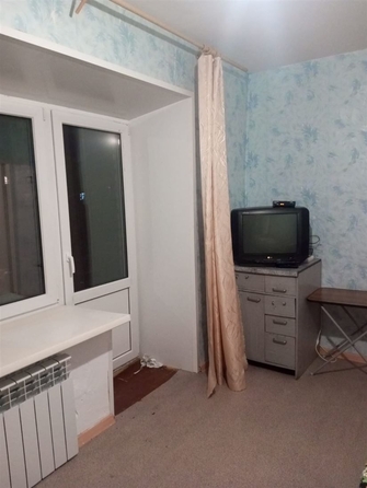 
   Продам 3-комнатную, 47.7 м², Нефтяников ул, 4

. Фото 7.