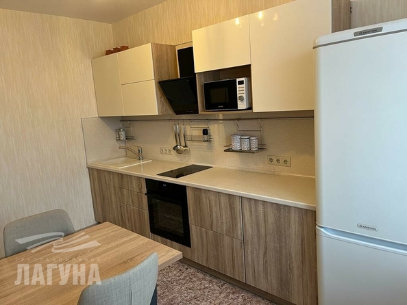 
  Сдам в аренду 2-комнатную квартиру, 59.1 м², Томск

. Фото 3.