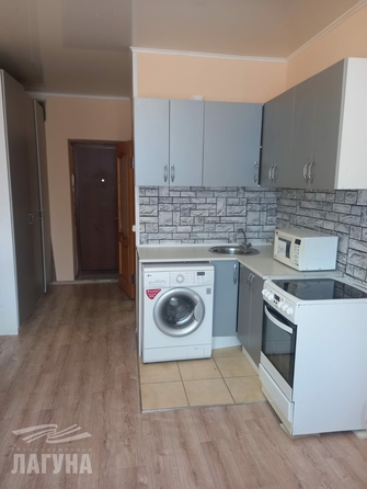 
  Сдам в аренду 1-комнатную квартиру, 19.1 м², Томск

. Фото 1.