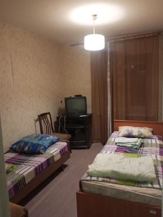 
   Продам 3-комнатную, 47.7 м², Нефтяников ул, 4

. Фото 7.