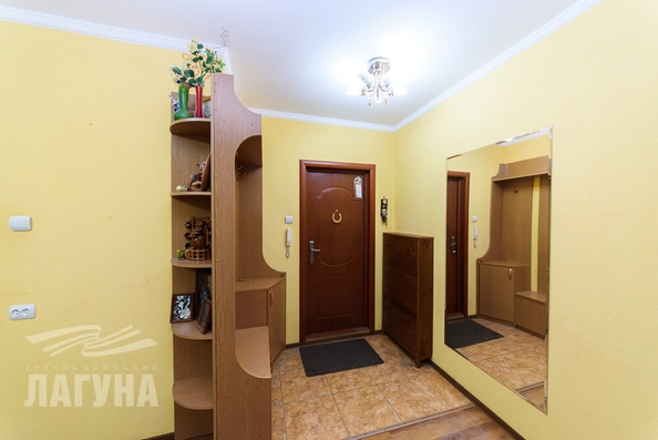 
   Продам 3-комнатную, 67.6 м², Сибирская ул, 110

. Фото 27.