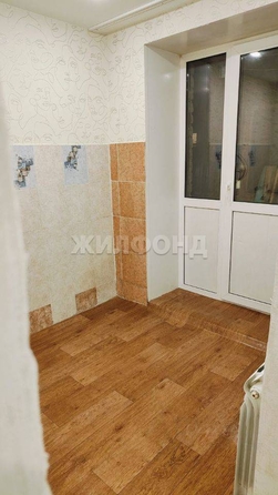 
   Продам 1-комнатную, 17 м², Светлый пер, 40а

. Фото 2.
