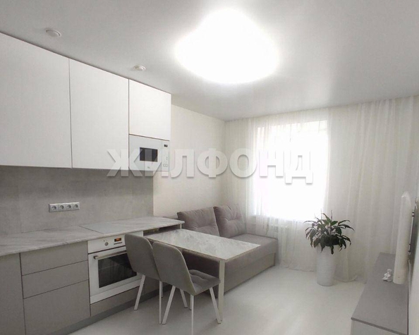 
   Продам 1-комнатную, 40 м², Ботанический пер, 4

. Фото 1.