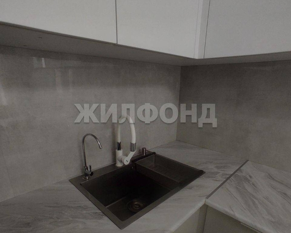 
   Продам 1-комнатную, 40 м², Ботанический пер, 4

. Фото 3.
