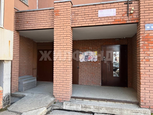 
   Продам 1-комнатную, 35.2 м², Суворова ул, 17

. Фото 15.