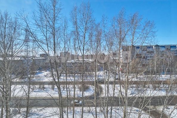 
   Продам 2-комнатную, 20.8 м², Беринга ул, 3/1

. Фото 7.