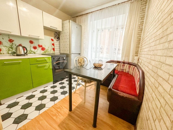 
   Продам 2-комнатную, 51.9 м², Сергея Лазо ул, 4/1

. Фото 1.