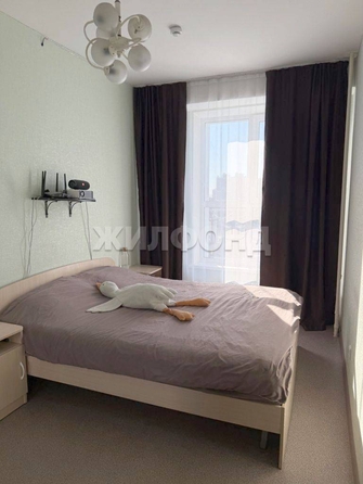 
   Продам 2-комнатную, 63.8 м², Челюскинцев ул, 2

. Фото 6.