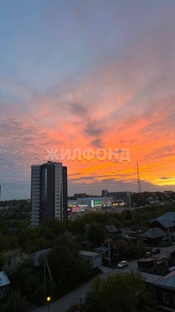
   Продам 2-комнатную, 63.8 м², Челюскинцев ул, 2

. Фото 13.