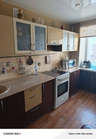 
   Продам 4-комнатную, 74 м², Суворова ул, 12

. Фото 1.