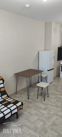 
  Сдам в аренду 2-комнатную квартиру, 38 м², Томск

. Фото 1.