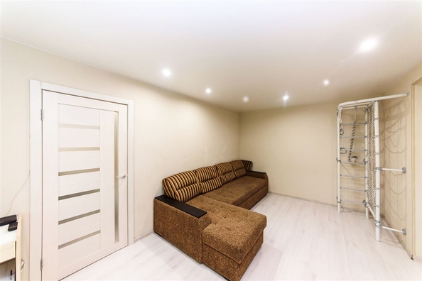 
  Продается 2-комн. квартира, 45.7 м², Бела Куна ул
. Фото 5.