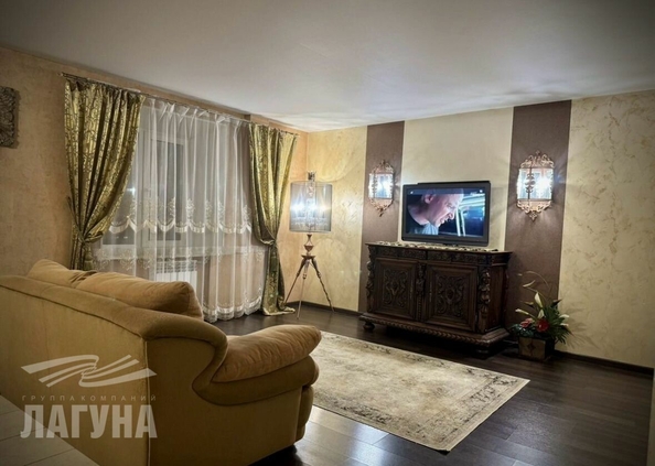 
  Сдается 2-комн. квартира, 74 м², Учебная ул, д. 8
. Фото 2.