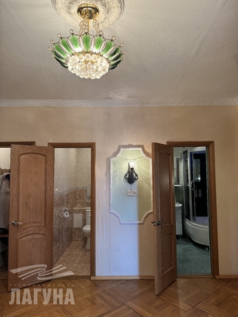 
  Сдается 3-комн. квартира, 109 м², Пионерский пер, д. 10
. Фото 28.