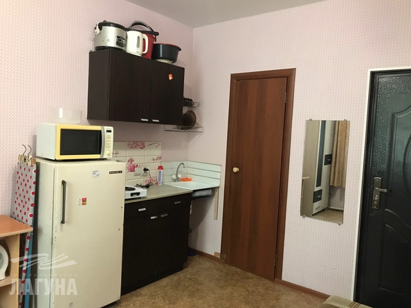 
  Сдается 1-комн. квартира, 18 м², Артема ул, д. 6
. Фото 4.