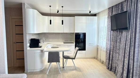 
  Продается 3-комн. квартира, 66.3 м², Олега Кошевого ул, д. 79
. Фото 4.