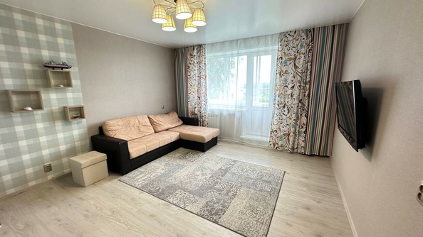 
  Продается 3-комн. квартира, 64.7 м², Сибирская ул, д. 108
. Фото 5.