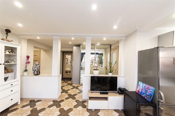 
  Сдается 3-комн. квартира, 70.4 м², Косарева ул
. Фото 18.