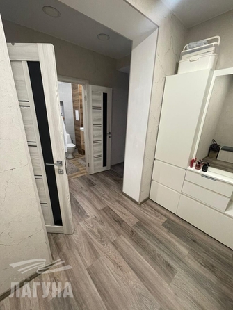 
  Сдается 1-комн. квартира, 33 м², Николая Гумилёва (Северный мкр.) б-р, д. 4
. Фото 6.