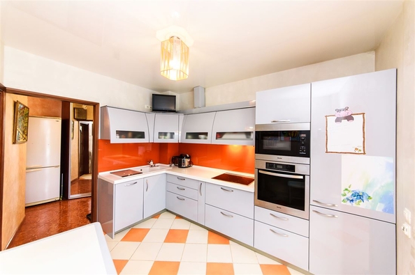
  Продается 4-комн. квартира, 93.4 м², Студенческая ул
. Фото 3.