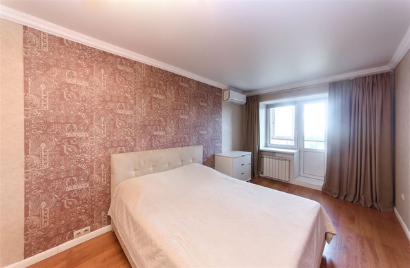 
  Продается 2-комн. квартира, 66.9 м², Сибирская ул
. Фото 3.