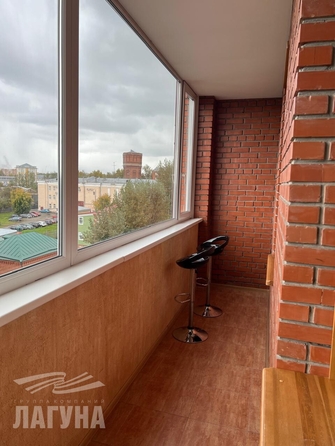 
  Сдается 3-комн. квартира, 172 м², Кустарный пер, д. 1
. Фото 1.