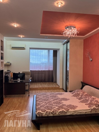 
  Сдается 3-комн. квартира, 172 м², Кустарный пер, д. 1
. Фото 9.