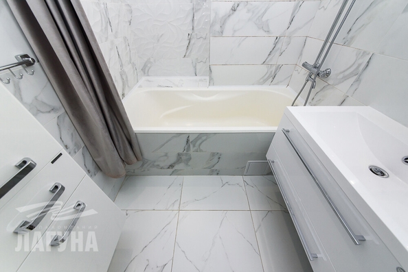 
  Продается 3-комн. квартира, 86.5 м², Андрея Крячкова ул, д. 37
. Фото 1.