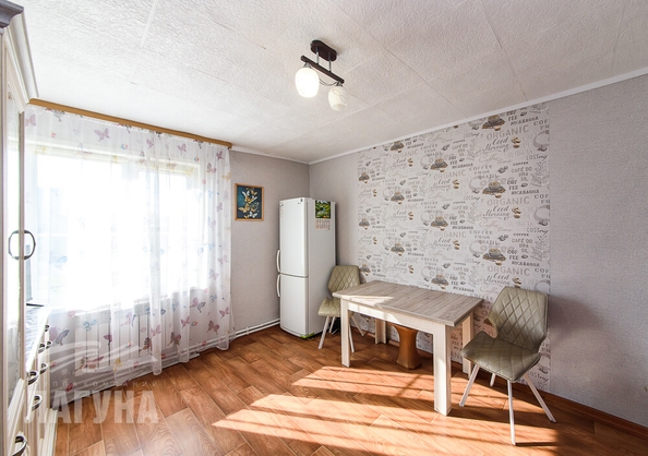 
  Продается дом, 92.4 м², Томск
. Фото 2.