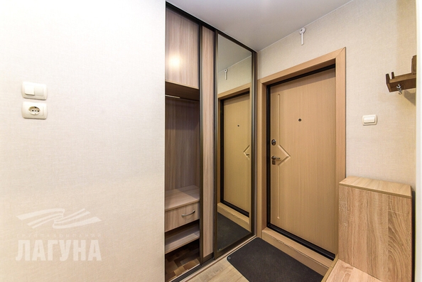 
  Продается 1-комн. квартира, 35 м², Андрея Крячкова ул, д. 17
. Фото 3.