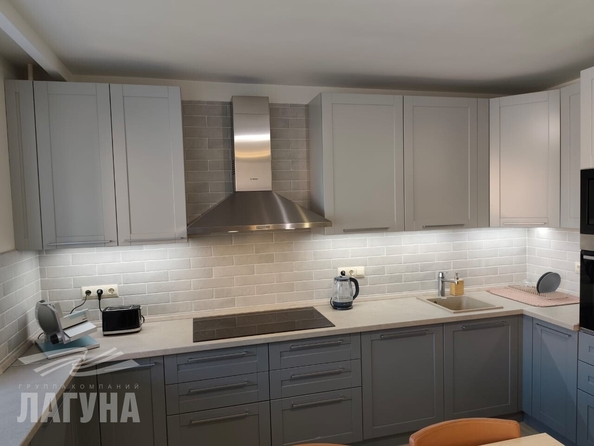 
  Сдается 3-комн. квартира, 66 м², Дзержинского ул, д. 56
. Фото 4.
