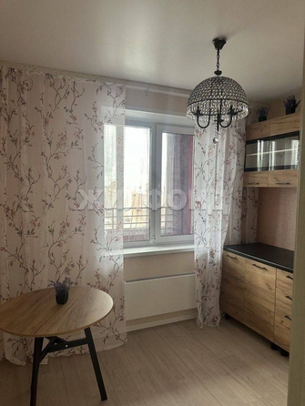 
  Продается 1-комн. квартира, 38.58 м², Иркутский тракт, д. 185б
. Фото 2.