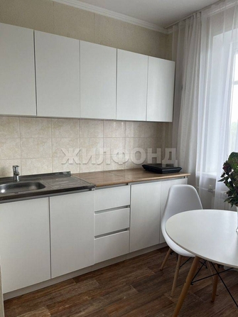 
  Продается 1-комн. квартира, 35 м², Айвазовского ул, д. 31
. Фото 2.