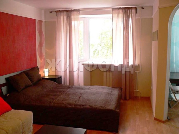 
  Продается 1-комн. квартира, 28.3 м², Щорса ул, д. 1
. Фото 2.