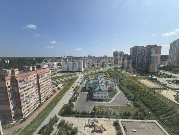 
  Продается 2-комн. квартира, 60 м², Юрия Ковалева ул, д. 38
. Фото 12.