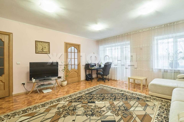 
  Продается 2-комн. квартира, 44.2 м², Усова ул, д. 23
. Фото 3.