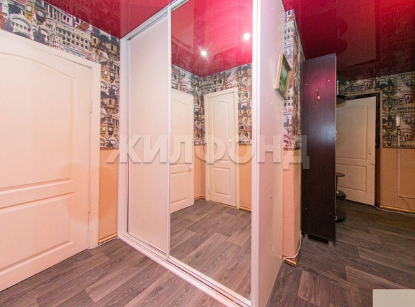 
  Продается 2-комн. квартира, 52 м², Светлый пер, д. 32
. Фото 5.