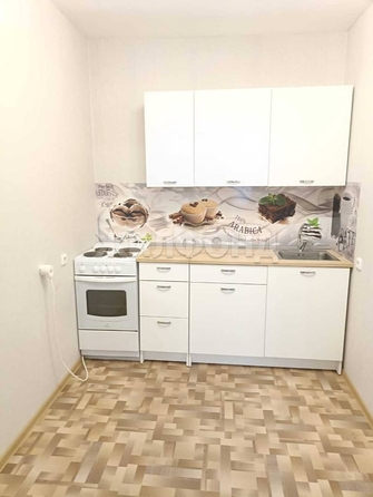 
  Продается 2-комн. квартира, 55 м², Рабочая 1-я ул, д. 8
. Фото 5.