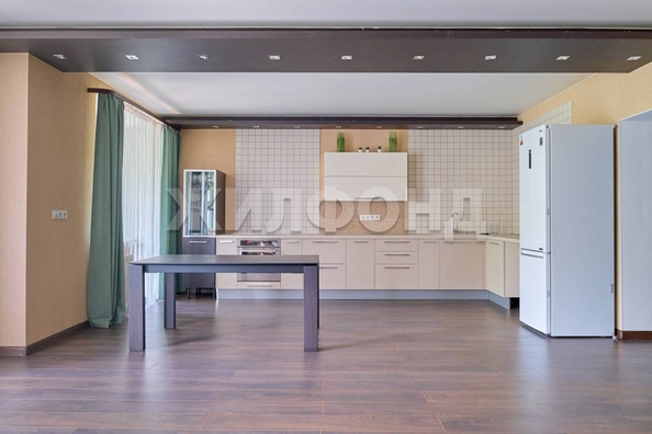 
  Продается 3-комн. квартира, 93 м², Карла Маркса ул, д. 36
. Фото 4.