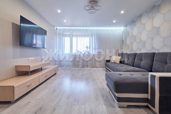 
  Продается 3-комн. квартира, 62.4 м², Сергея Лазо ул, д. 24
. Фото 2.