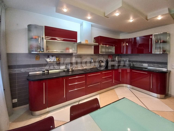 
  Продается 3-комн. квартира, 124 м², Кузнецова ул, д. 15
. Фото 24.