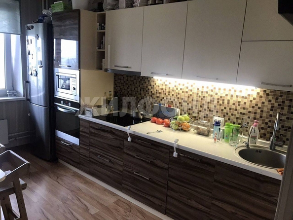 
  Продается 3-комн. квартира, 79.2 м², Дальне-Ключевская ул, д. 16Б
. Фото 2.