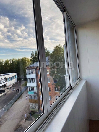 
  Продается 3-комн. квартира, 56.6 м², Бела Куна ул, д. 18
. Фото 6.