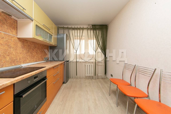 
  Продается 3-комн. квартира, 68.4 м², Ивана Черных ул, д. 75
. Фото 3.