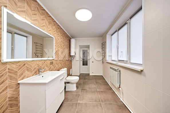 
  Продается дом, 242.8 м², Томск
. Фото 40.