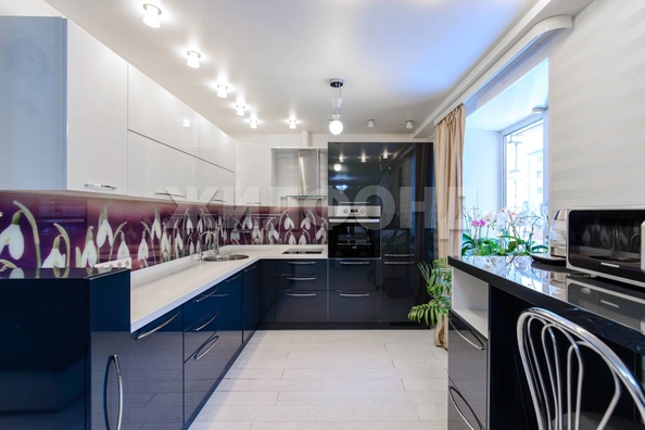 
  Продается 3-комн. квартира, 70.2 м², Некрасова ул, д. 6
. Фото 9.