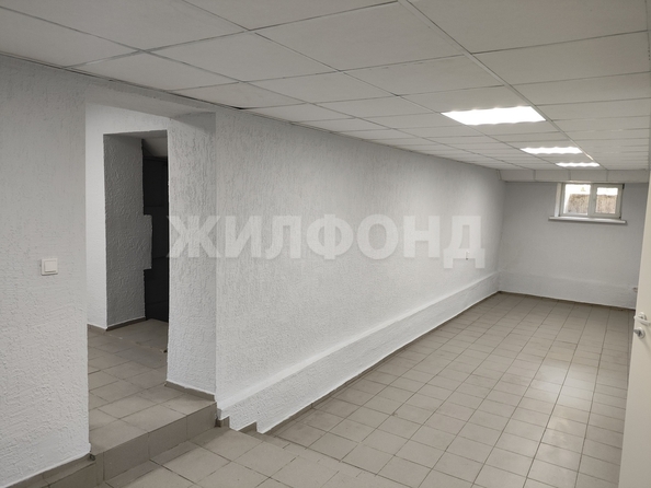 
  Продается универсальное помещение 300 м². Фото 3.