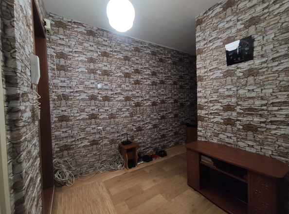 
  Продам 3-комн. квартиру 65.8 м². Фото 9.