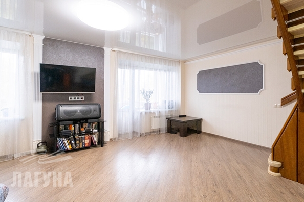 
  Продается 4-комн. квартира 94 м². Фото 1.